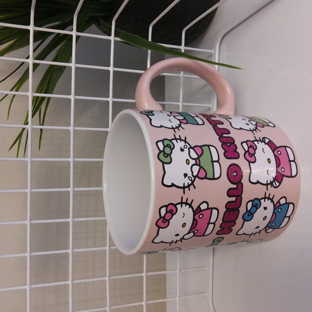 Hello Kitty Ceramic 20-oz Mug, NWT